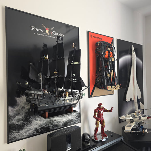 Collection de tableaux muraux Kadris avec plusieurs sets LEGO exposés