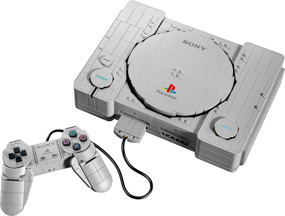 LEGO® PlayStation 72306, réplique de la console Sony® originale avec manette et dioramas cachés Gran Turismo® et Ape Escape®