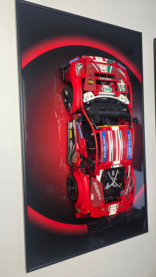 Ferrari 488 GTE AF Corse #51 LEGO Technic 42125 – photo réelle du tableau accroché au mur – Tableau mural aluminium Kadris