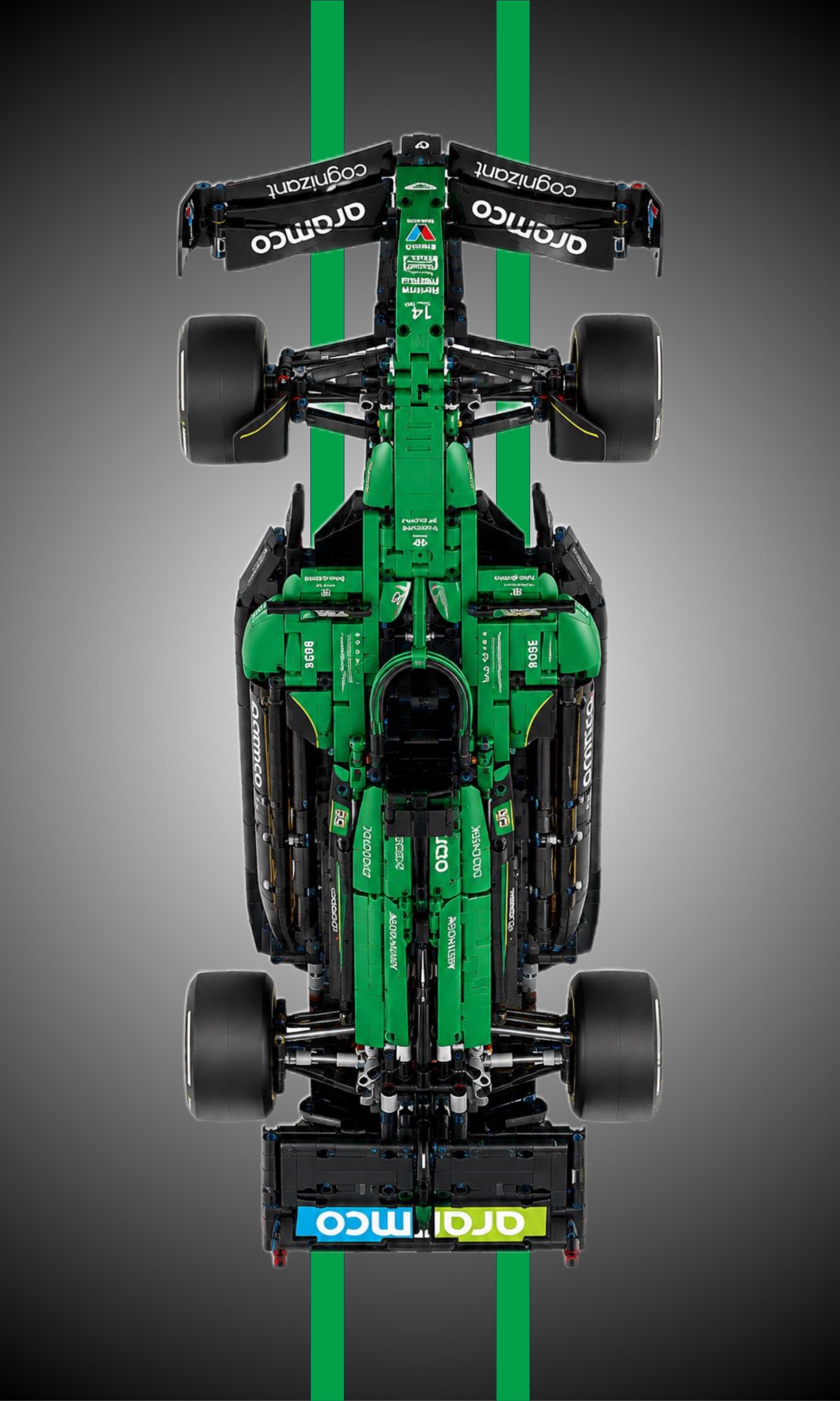 Kadris – LEGO® Technic F1 Aston Martin Aramco AMR25 42240 – vue principale