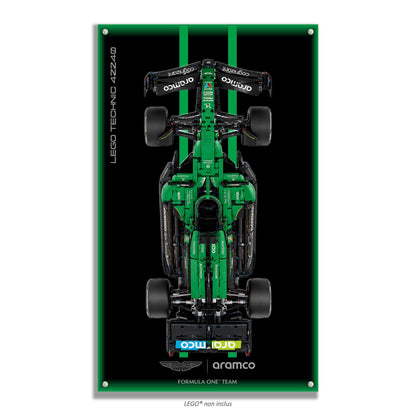 F1 Aston Martin Aramco AMR25 LEGO Technic 42240 – Style Noir racing stripes, finition Entretoises – fond noir bandes vertes texte vertical – Tableau mural aluminium Kadris