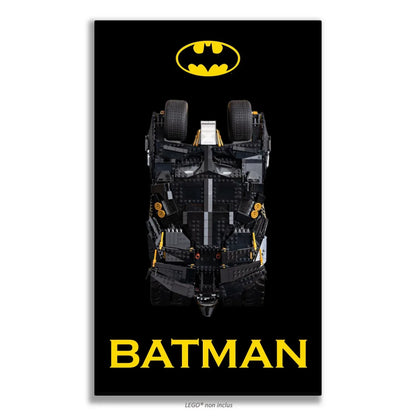 Batmobile Tumbler LEGO 76240 – Style Fond Noir Logo Centré, finition Cadre aluminium noir – Fond noir pur, logo centré en haut, sans vis apparentes – Tableau mural aluminium Kadris