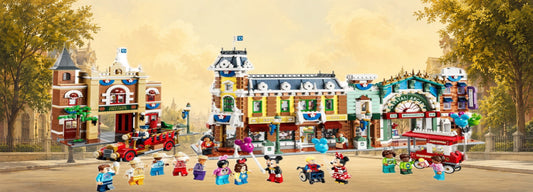 Main Street U.S.A. LEGO® 43302 – Décor Golden Avenue – Set LEGO® en place dans le meuble – Fond de meuble aluminium Kadris®