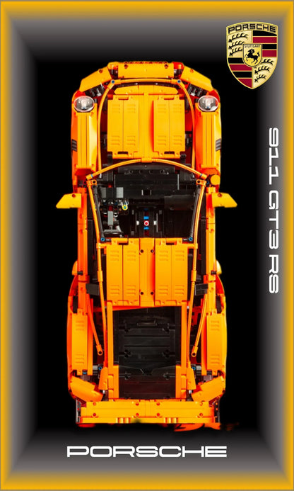 Porsche 911 GT3 RS LEGO 42056 – Style Vignette Dorée – Vue de face, fond noir avec vignette dorée et logo Porsche officiel – Tableau mural aluminium Kadris