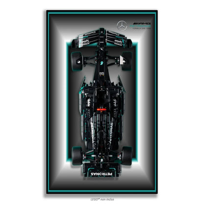 F1 Mercedes LEGO 42171 – Style Cadre Néon Gris, finition Cadre aluminium noir – Fond gris en vignette avec contour néon turquoise, sans vis apparentes – Tableau mural aluminium Kadris